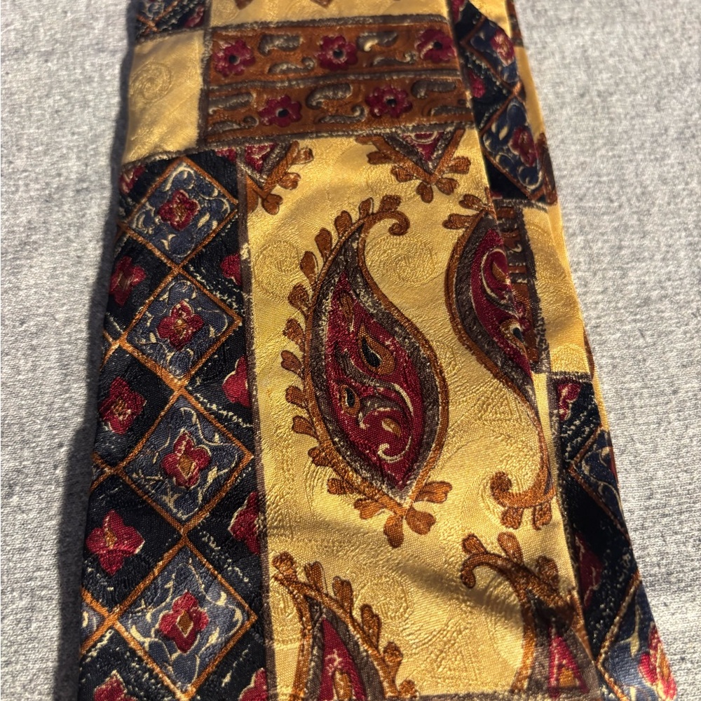 Ferrell Reed Elegant Paisley Patchwork Luxury Silk Tie